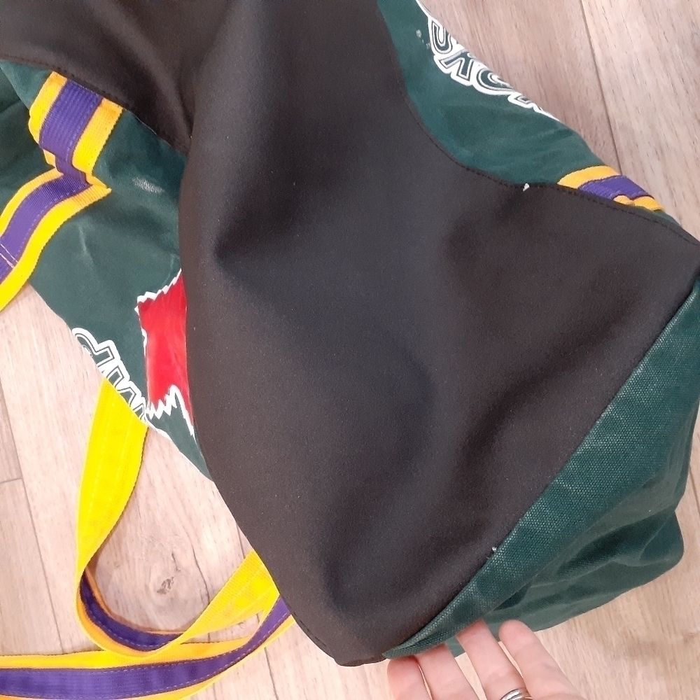Retro Camp Muskoka Cottagecore Canvas Dufflebag - Picture 8 of 10